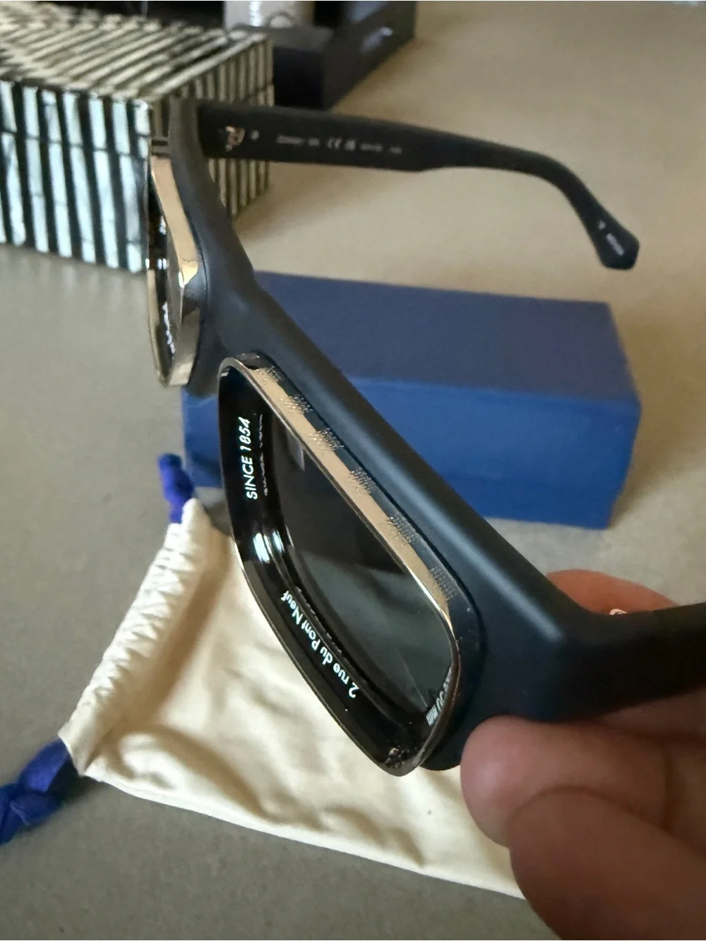 Louis Vuitton Black Square Sunglasses with Silver Trim - Picture 5 of 7